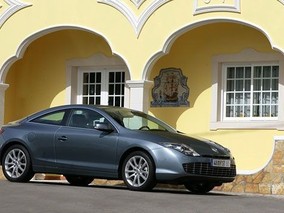 Renault Laguna Coupé: 8,75 millió forinttól 1