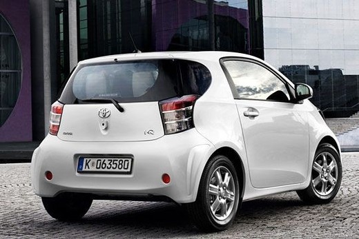 Toyota iQ