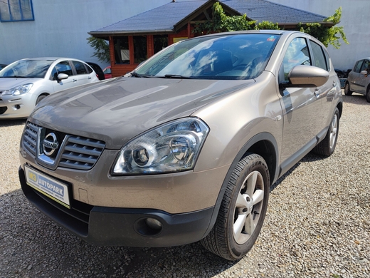 Nissan Qashqai 2009 1