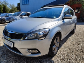Kia cee'd 2010 1