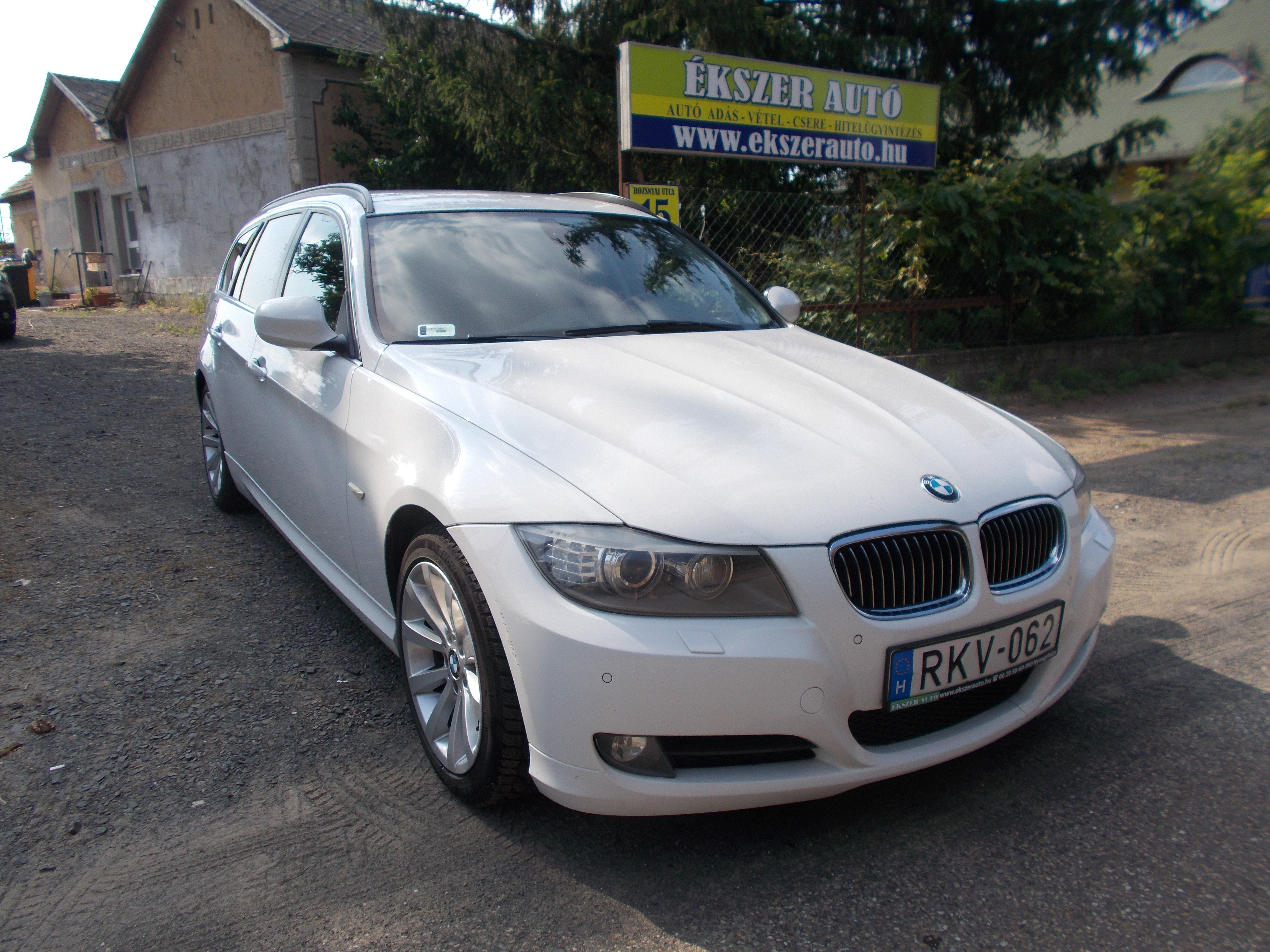 BMW 325 2012 3