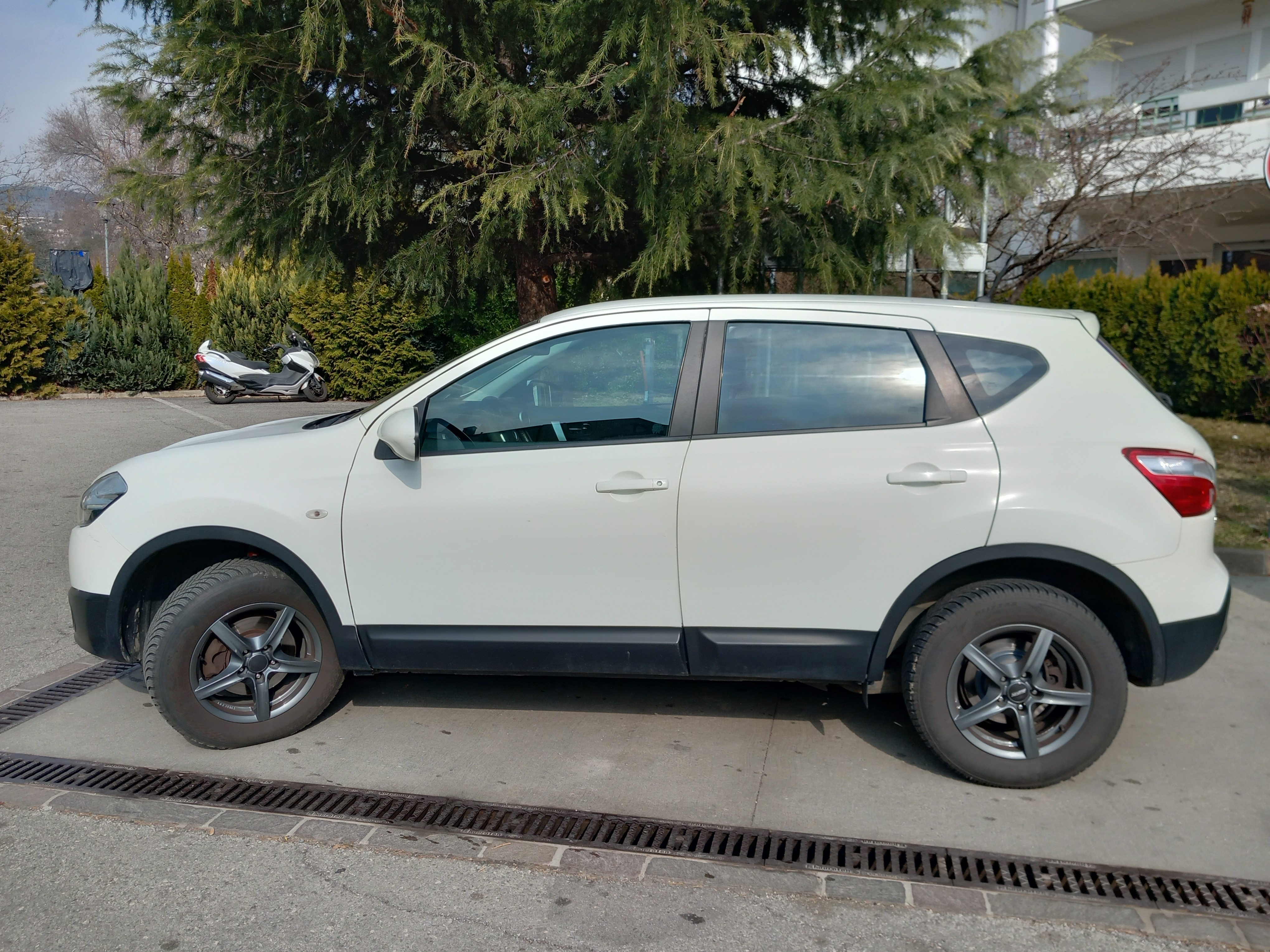 Nissan Qashqai 2013 1
