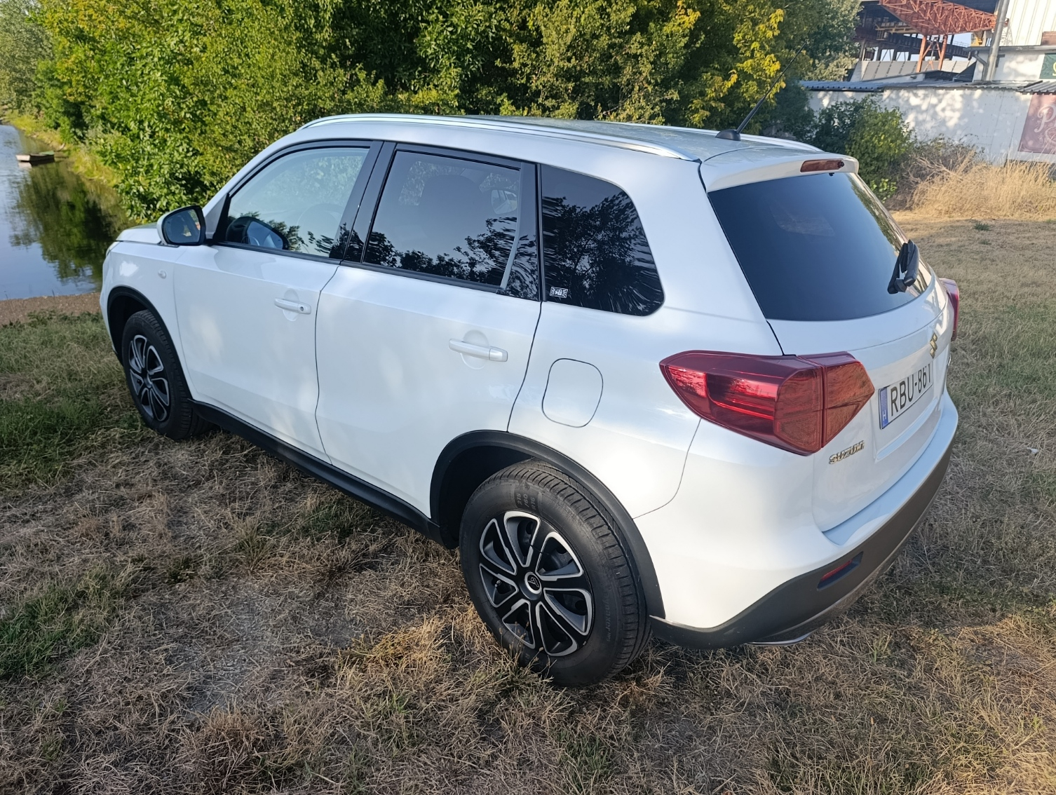 Suzuki Vitara 2018 8